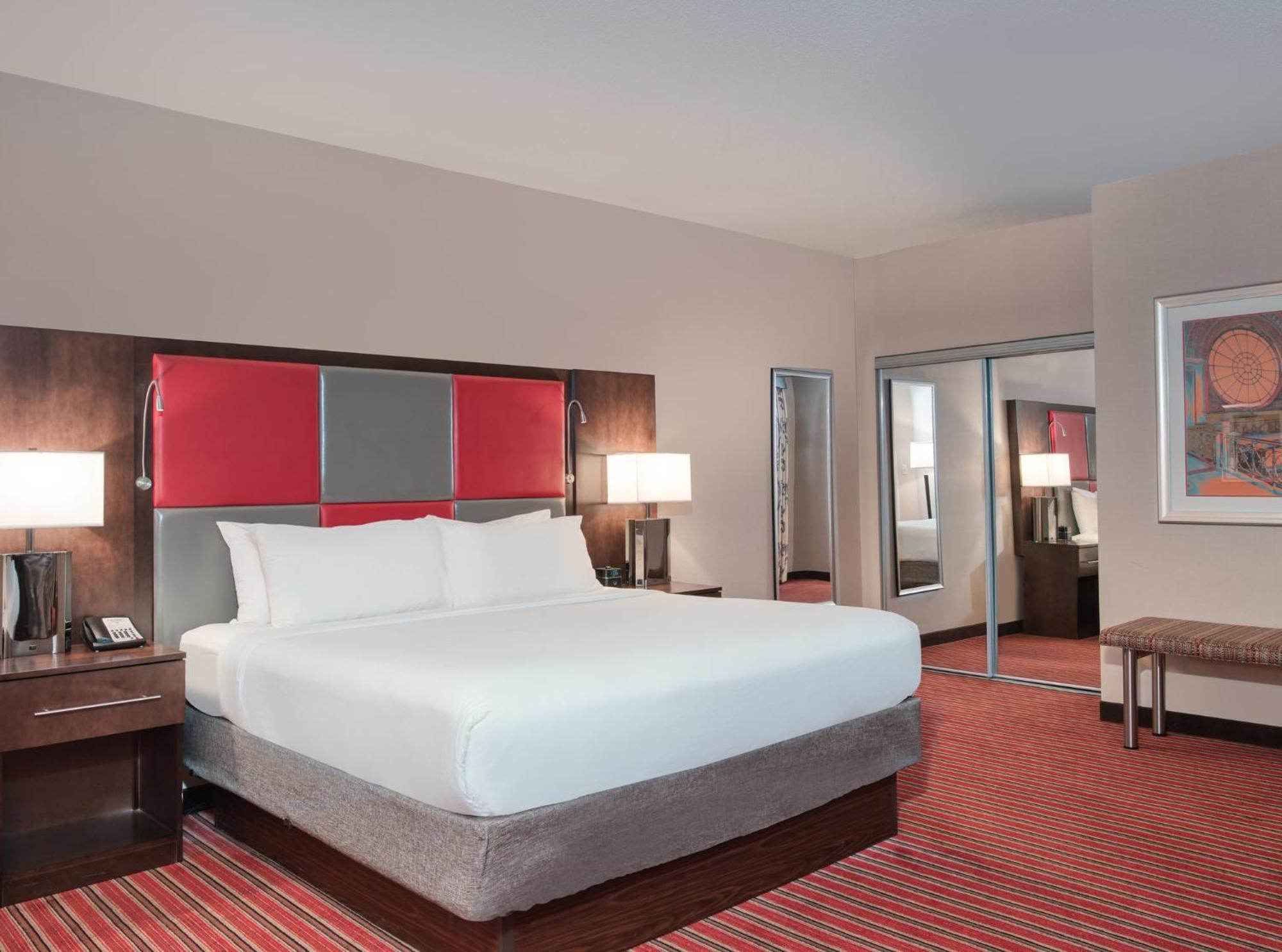 Crowne Plaza Indianapolis-Dwtn-Union Stn By Ihg Hotel Bagian luar foto